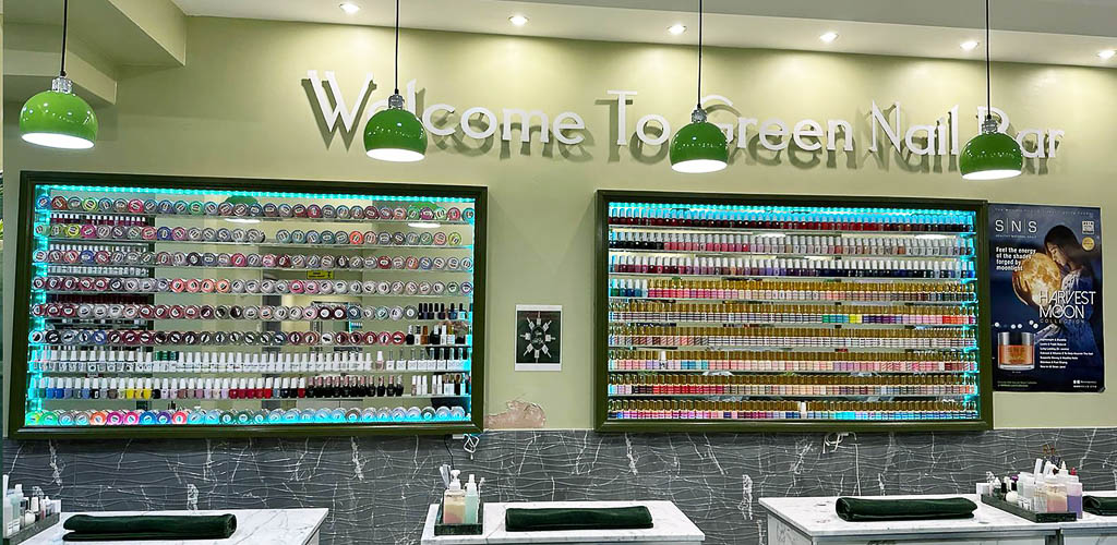 nail salon London